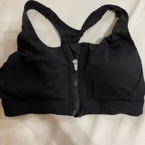 NEW w/o tags. Athleta Ultimate Zip up bra